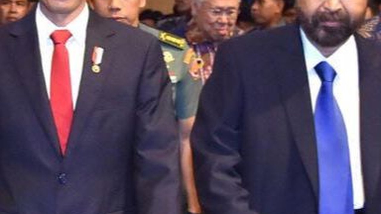 Bocoran Isi Pertemuan Surya Paloh dan Jokowi Selama 1 Jam di Istana