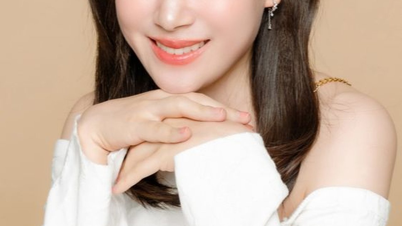 Manfaat Pelembap Kulit Wajah yang Digunakan Secara Rutin, Bikin Penampilan Makin Glowing