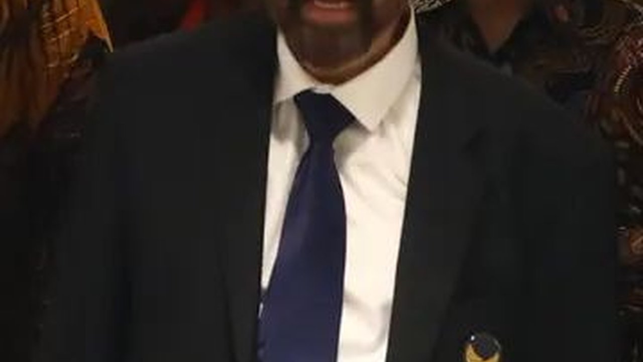 Hubungan Jokowi dan Surya Paloh, Panas di Luar Adem di Istana