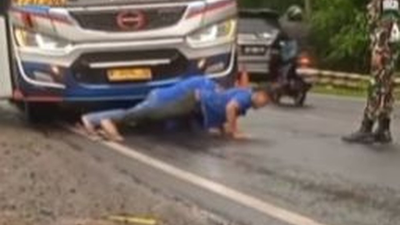 Sopir Bus Ugal-ugalan, Warganet Soroti Hukuman dari Anggota TNI, 'Biar Sehat'