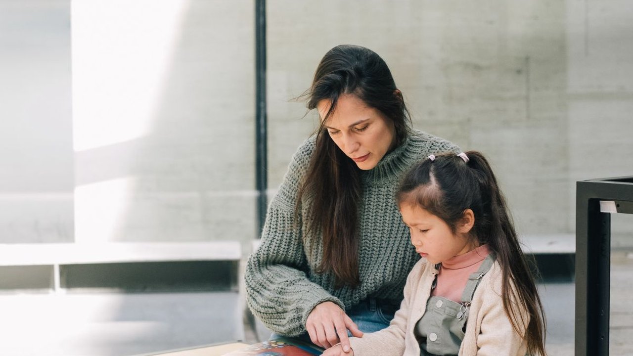 Perlu Mulai Dilakukan Sejak Dini, Ini Manfaat Mendongeng pada Perkembangan Anak