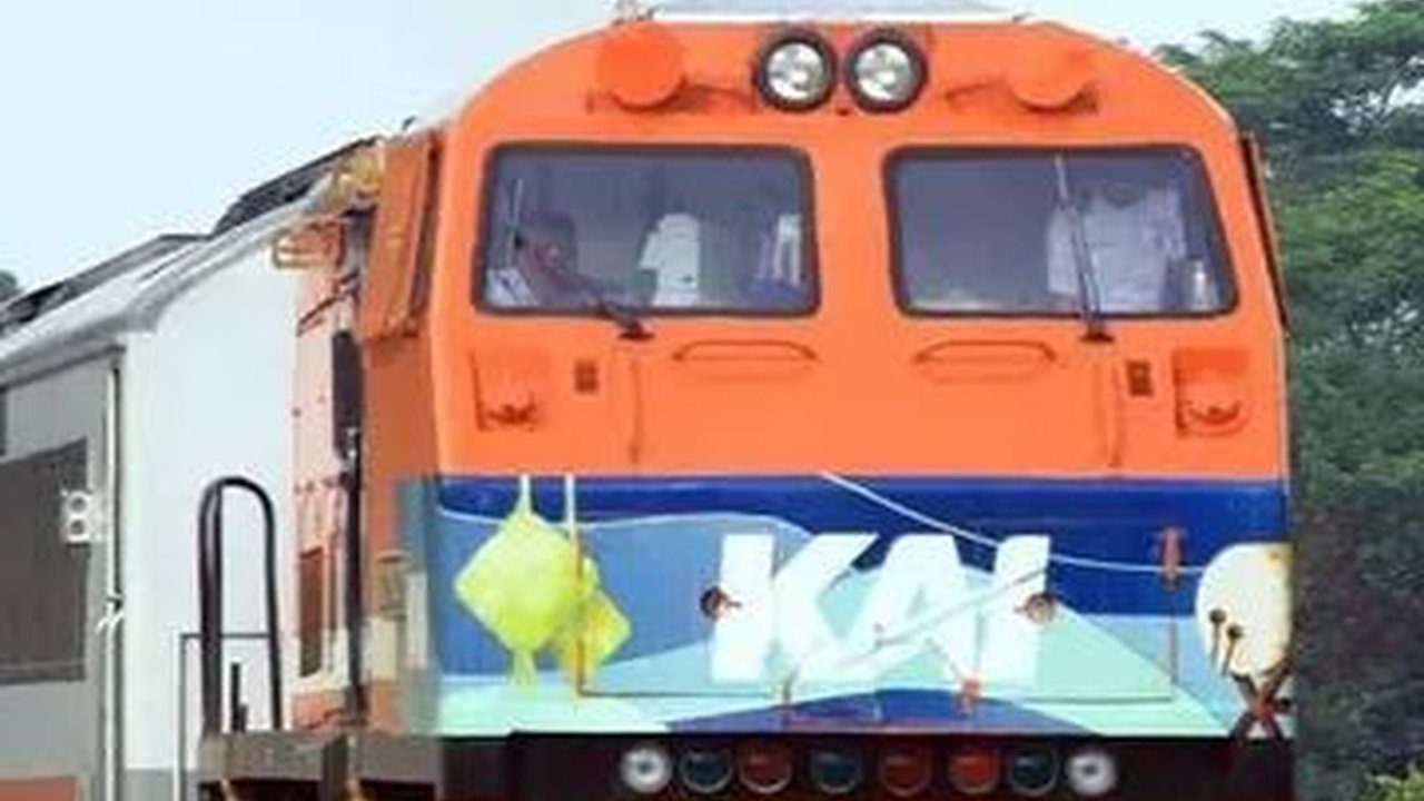 Kecelakaan di Hari yang Sama dengan KA Brantas, Begini Kronologi Ka Kuala Stabas Tabrak Truk Tebu