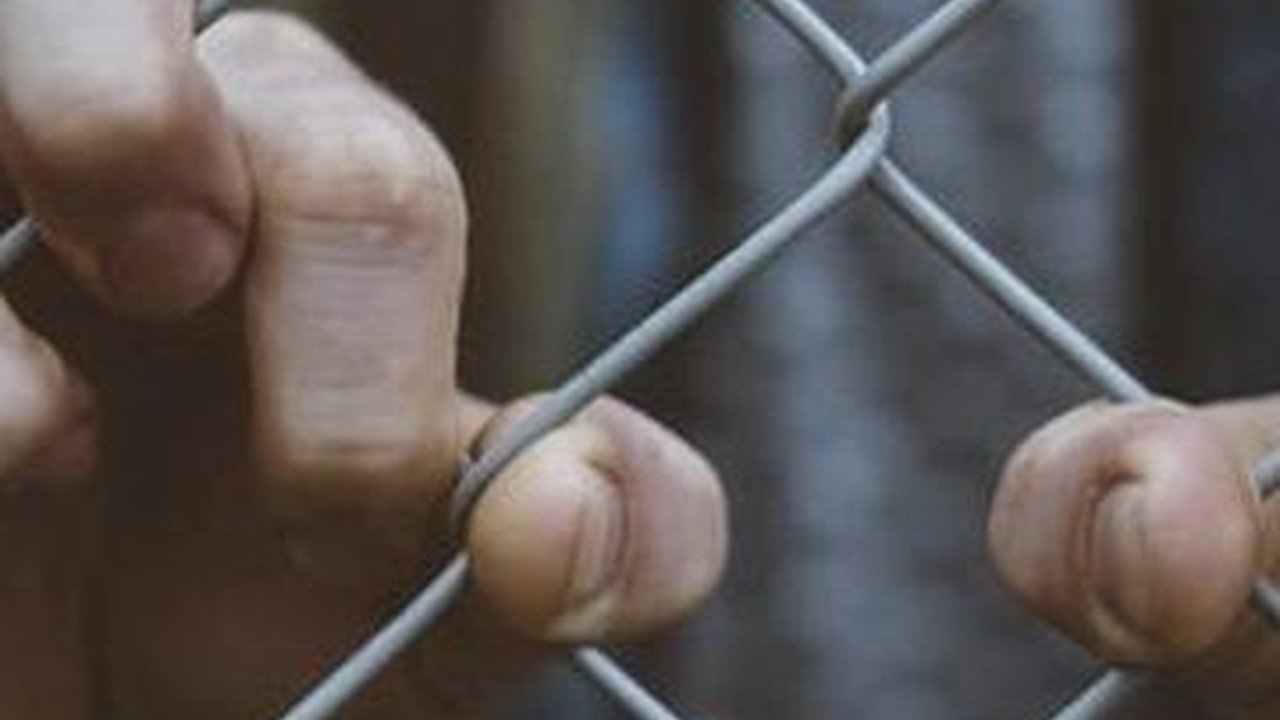 12 Anggota Polsek Tallo Diperiksa Usai 5 Tahanan Rusak Teralis Besi dan Kabur