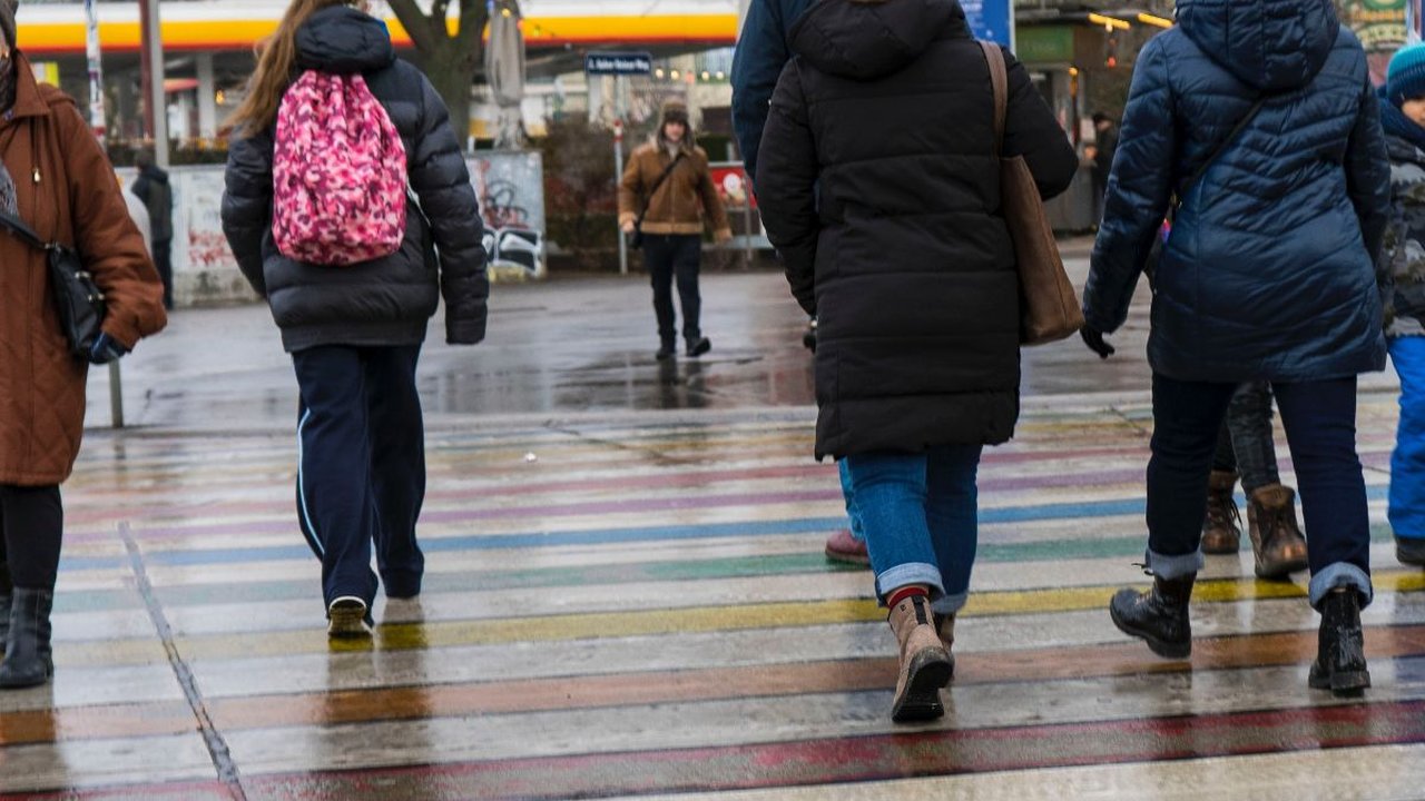 Bentuk Penyimpangan Sosial, Faktor Penyebab, Serta Dampaknya bagi Masyarakat