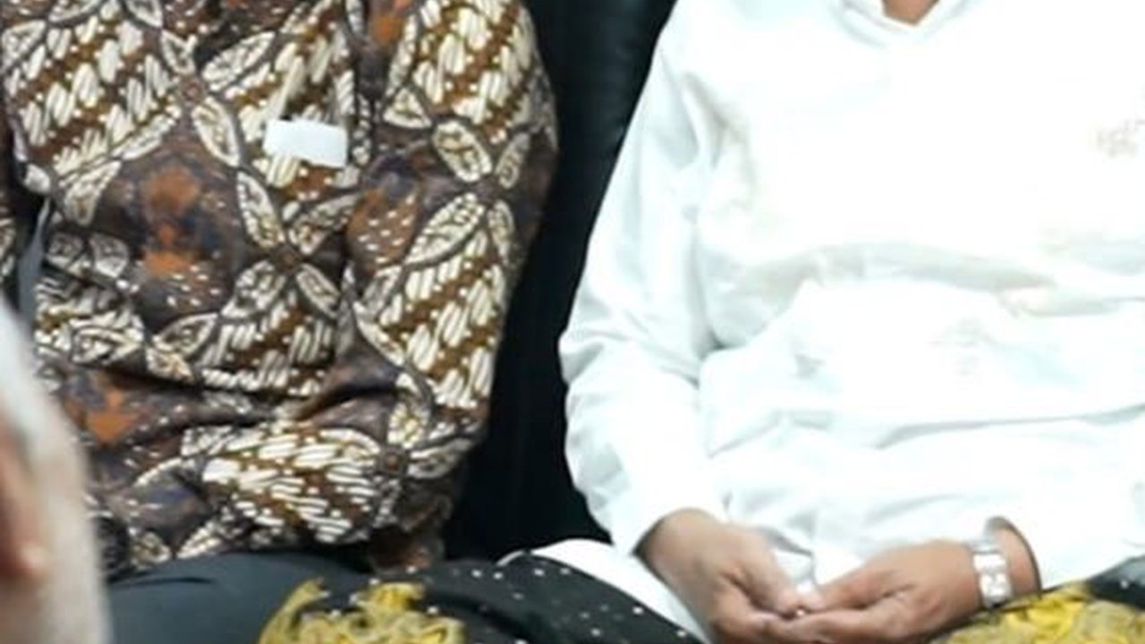 Pesan Gus Baha hingga Gus Mus Buat Ganjar dari Rembang