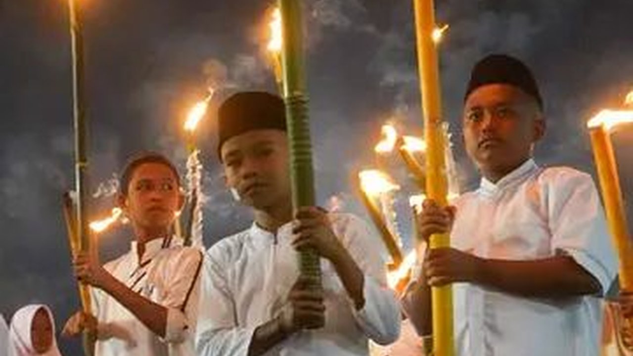 Memaknai Tahun Baru Hijriah dengan Berhijrah
