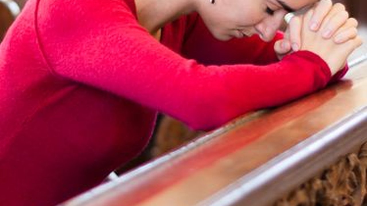 Doa untuk Orangtua Katolik Singkat, Pahami pula Kutipan Ayat Alkitab yang Penuh Makna