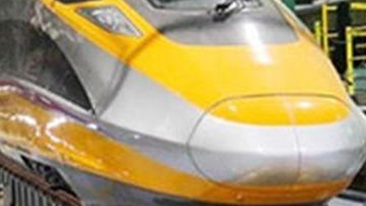 Kereta Cepat Jakarta-Bandung Melaju 350 Km/Jam, Ini Terjadi Jika Ada Benda Asing Mengganggu