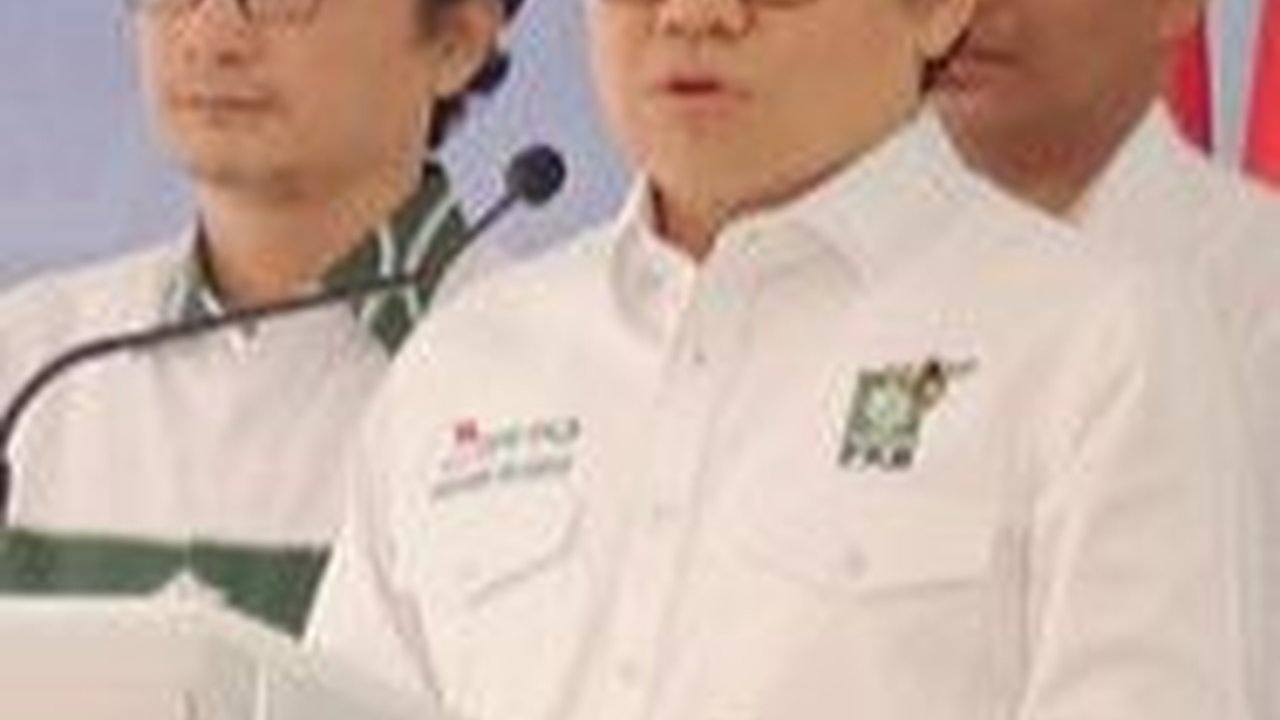 VIDEO: Momen Jokowi Ngakak Dengar Cak Imin Sebut Gibran Lebih Terkenal dari Bapaknya