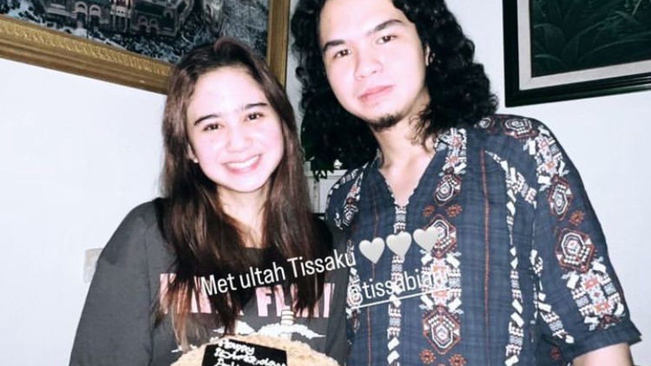 Dapat Hadiah Kalung dari Dul Jaelani di Ultah ke-21, Intip Potret Transformasi Tissa Biani