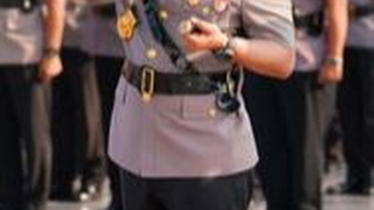 Jenderal Listyo Jadi Fotografer,  Jepret Istri Bareng Lulusan Terbaik Akpol Anak Eks Kapolri