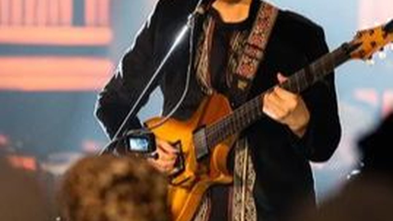 Kemeriahan Acara Jazz Gunung Bromo 2023, Kolaborasi Varnasvara dan Daniel Dyonisius Memukau Penonton yang Hadir