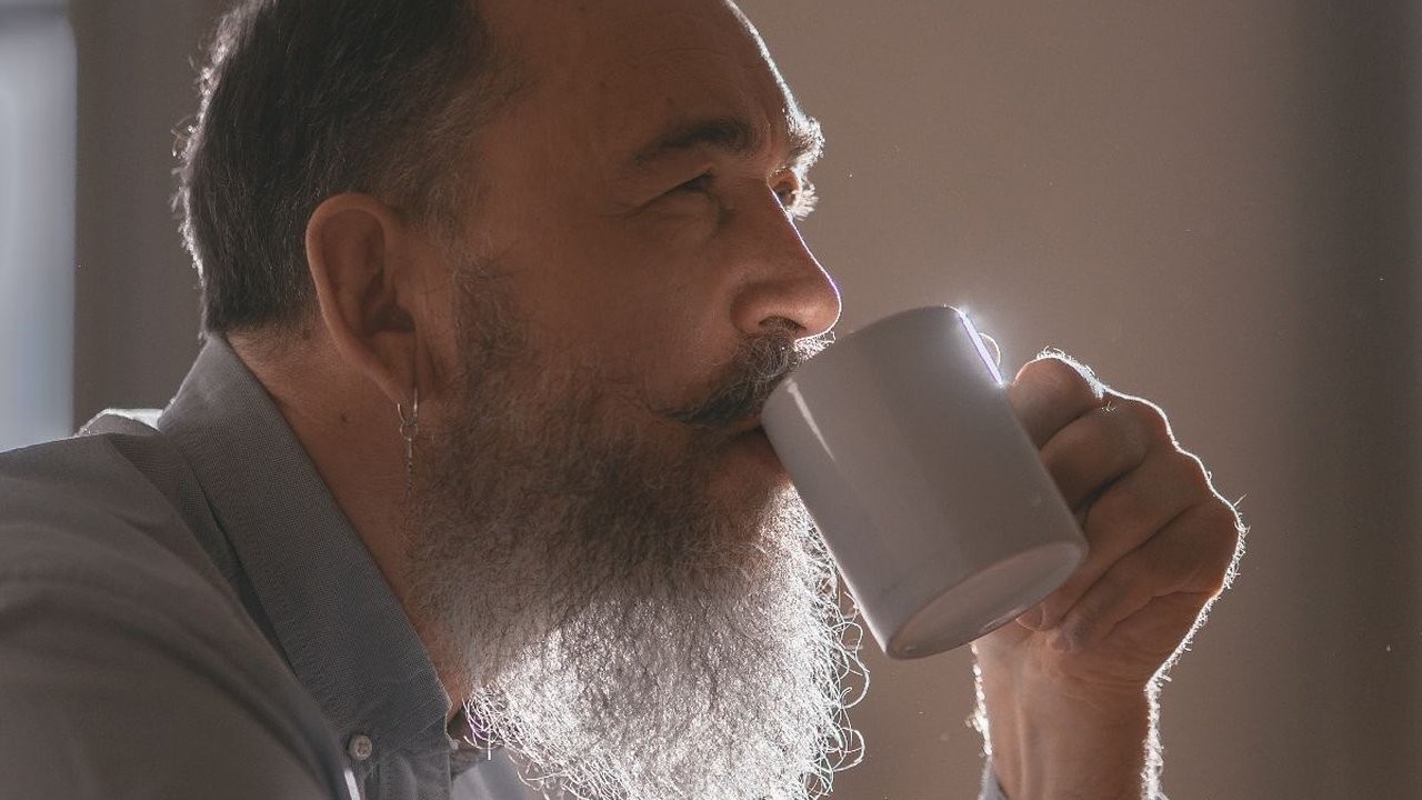 Ketahui Waktu Terbaik untuk Minum Kopi dan Teh, Apakah Pagi Hari atau di Siang Hari