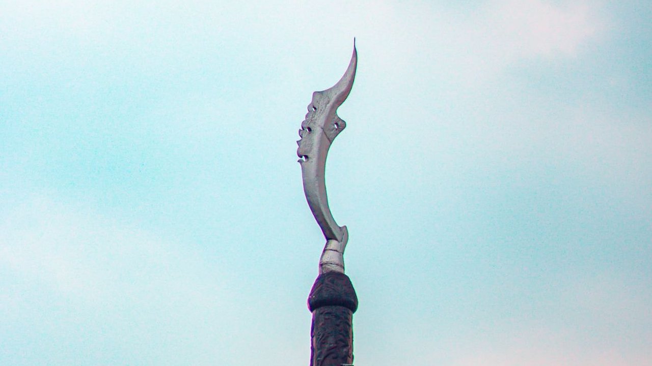 Mengenal Senjata Tradisional Sunda Kujang, Bentuknya Tak Ada yang Menyamai