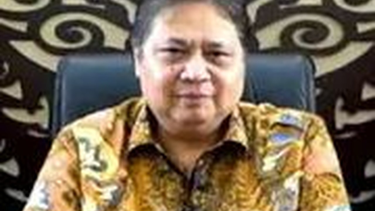 VIDEO: Menko Airlangga Datangi Kejagung, Diperiksa Kasus Korupsi Minyak Goreng