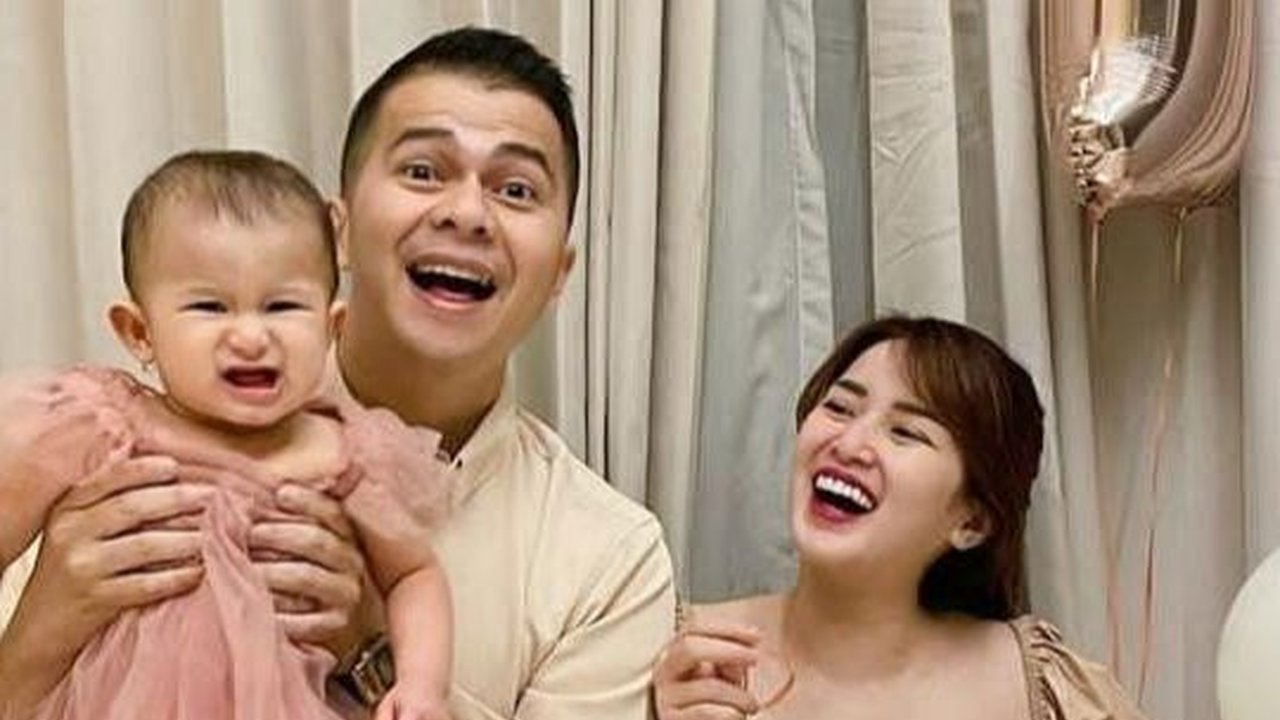 Genap Berusia 1 Tahun, Ini Potret Baby Vanilla Anak Rosiana Dewi yang Cantik dan Menggemaskan