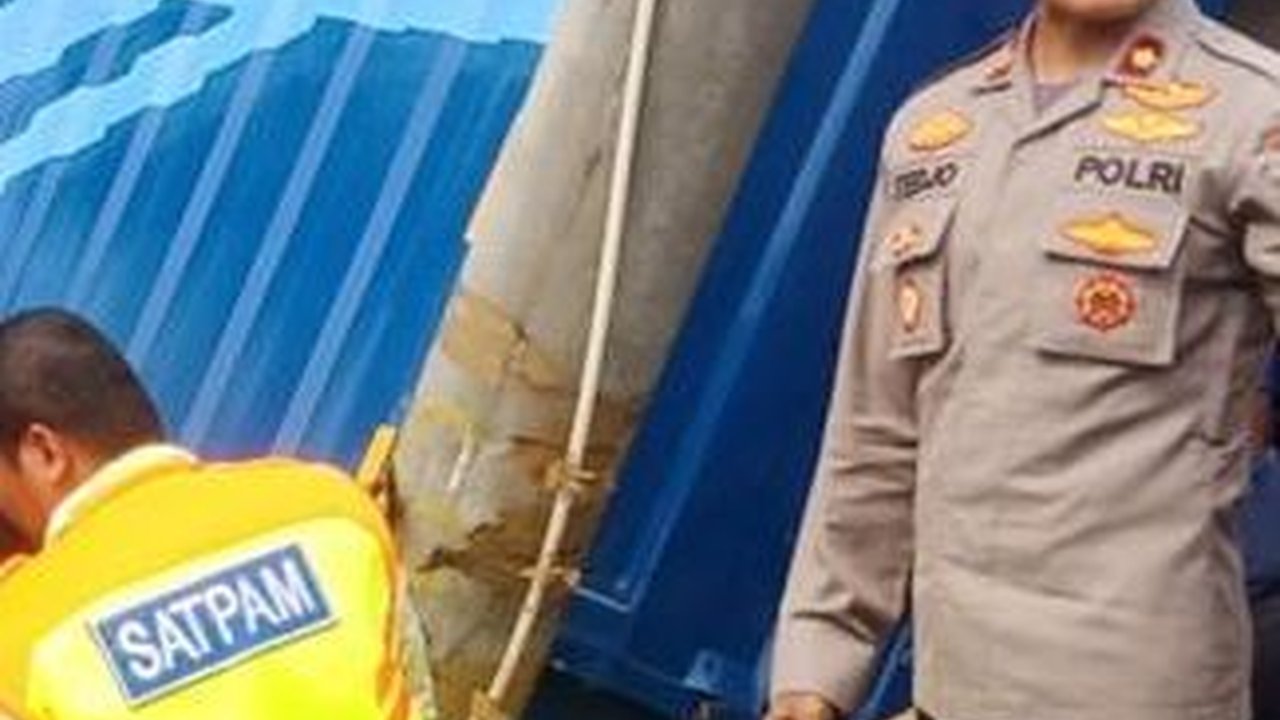 Kronologi Truk Tabrak Tiang LAA Sebabkan Perjalanan KRL Pondok Ranji-Kebayoran Terhambat