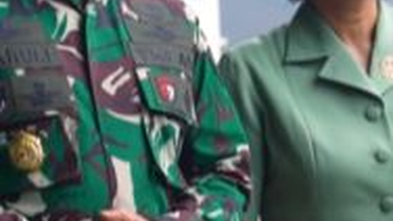 Didampingi Suami, Istri Bintang 3 TNI Ingatkan Persit: Kegiatan Jangan Ganggu Keharmonisan