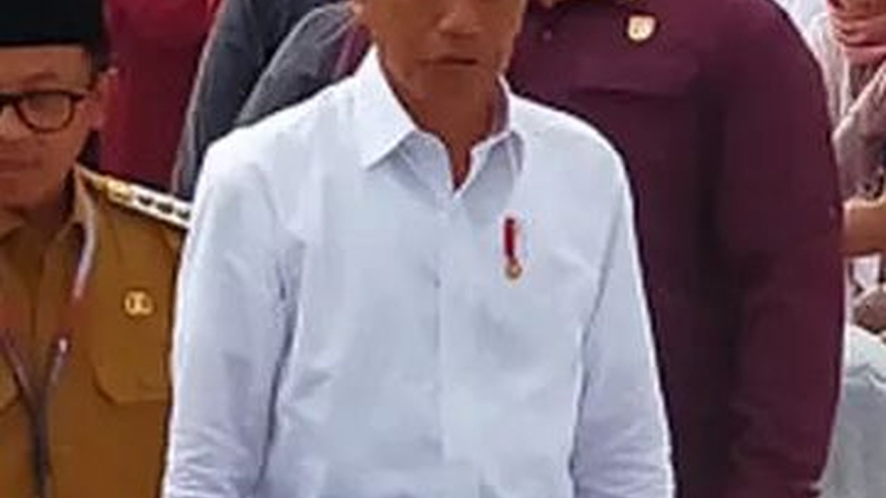 VIDEO: Didamping Prabowo Erick, Jokowi Buka Suara Soal Pemeriksaan Airlangga Hartarto di Kejagung