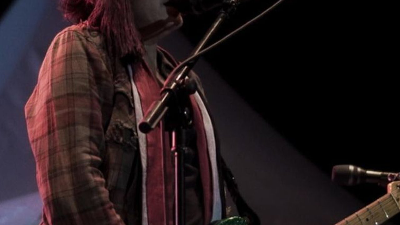 Kenalkan Musik Daerah Kepada Generasi Muda, Ini Sosok Viky Sianipar Musisi Berdarah Batak