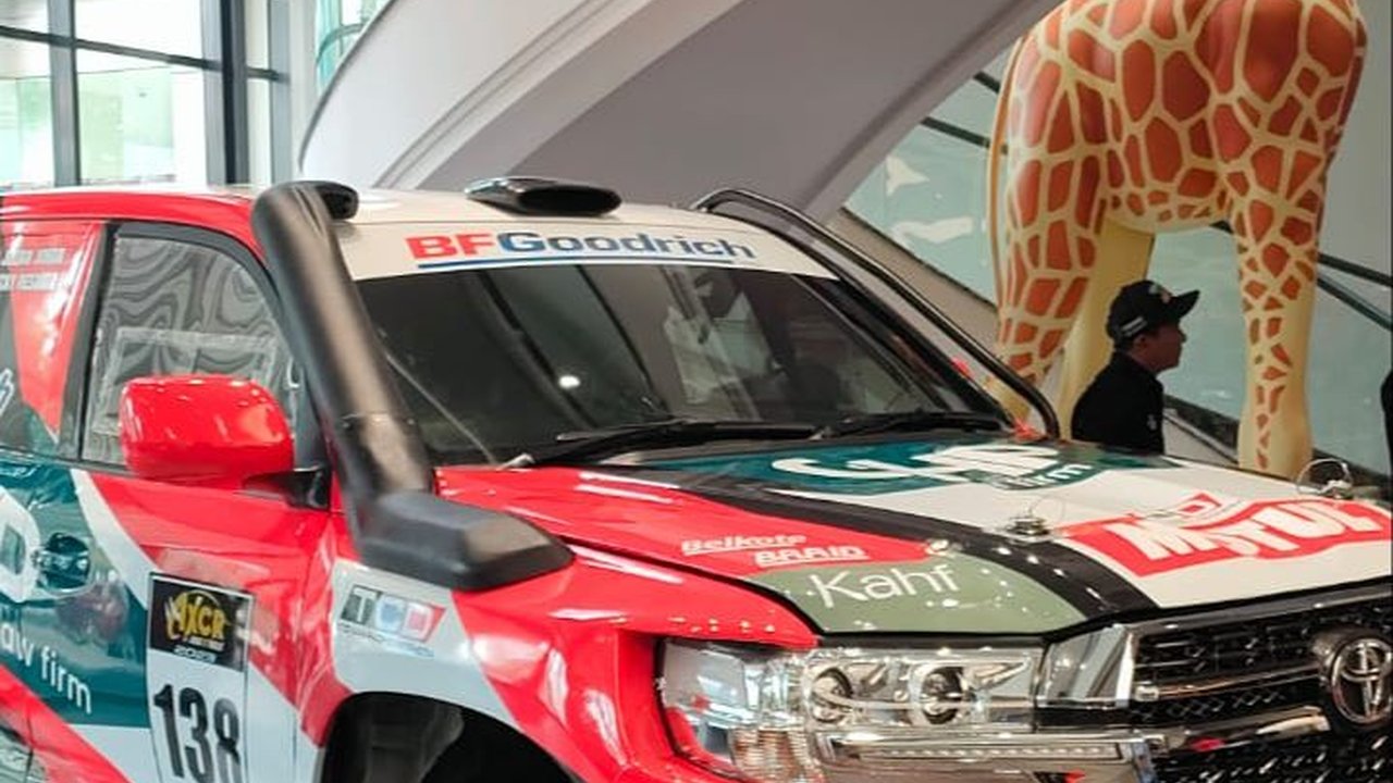 Habiskan Biaya Rp 1 Miliar, Begini Sangarnya Toyota Land Cruiser yang Berlaga di Rally Dakar versi Asia: AXCR 2023