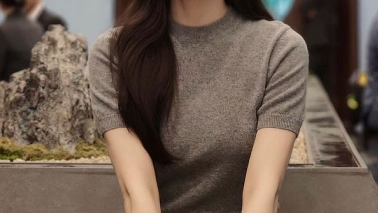 10 Fakta Lee Chung Ah, Aktris Cantik nan Kalem yang Curi Perhatian di Drakor Celebrity