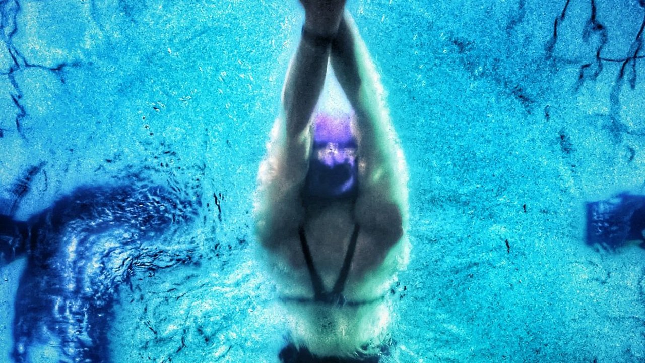 Manfaat Berenang di Pagi Hari, dari Segarkan Pikiran Hingga Tingkatkan Kekebalan Tubuh