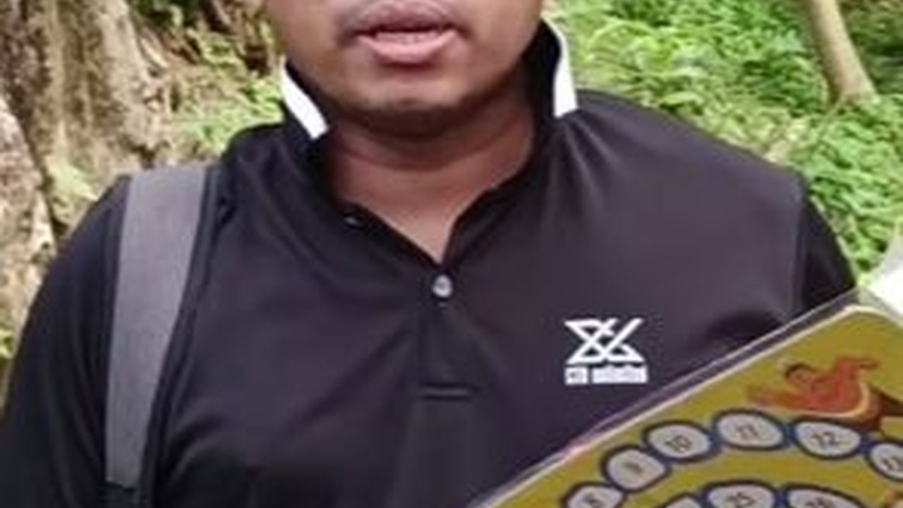 Jauh-jauh dari Malaysia, Pria Ganteng Ini Sambangi Janda Desa Cantik & Bawa Oleh-oleh Banyak