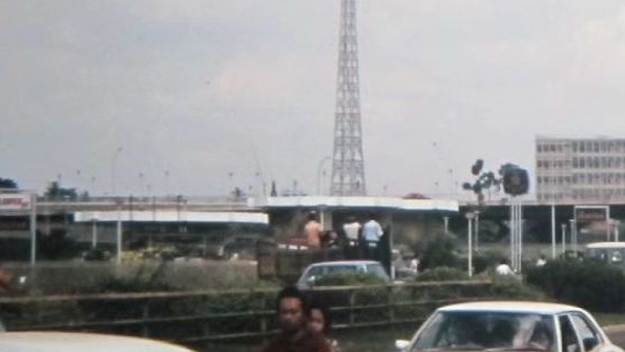 Potret Suasana Jakarta Tahun 70-an, Masih Ada Kasino & Harga Bensin Rp25 Perak