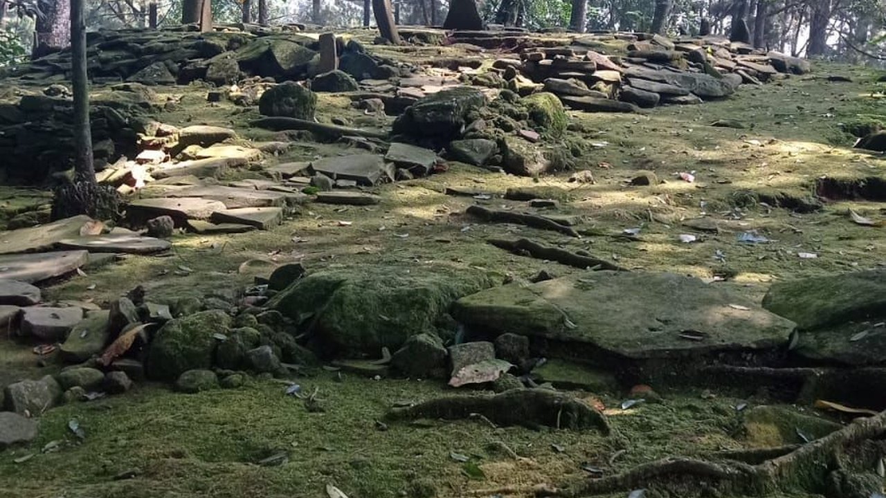 Tempat Suci Berusia Ribuan Tahun di Kaki Gunung Salak, Tak Jauh dari Bogor