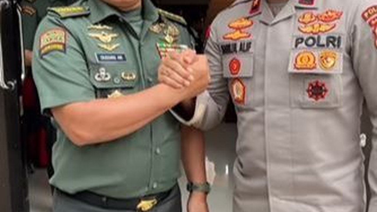 Momen Bintang 1 Polri Kedatangan Dua Jenderal TNI & Eks Panglima 'Selamat Datang di Bumi Jawara'