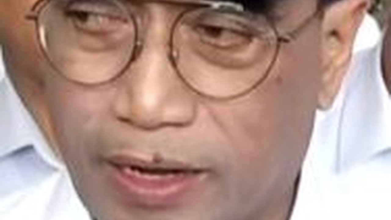 KPK Cecar Menhub Budi Karya soal Pengawasan Proyek Jalur Kereta Api