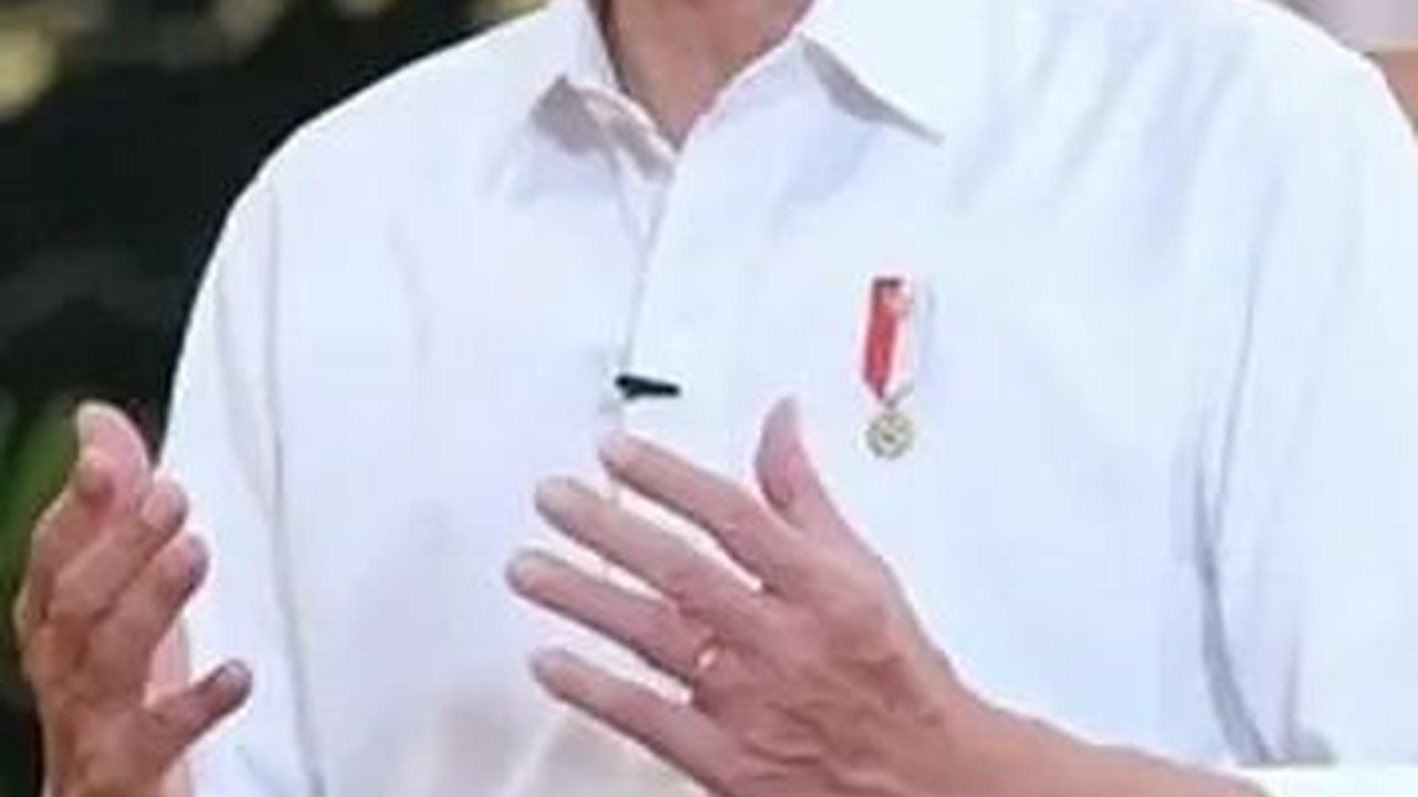 Jokowi Ungkap Isi Pertemuan dengan Airlangga 3 Jam di Istana Kemarin