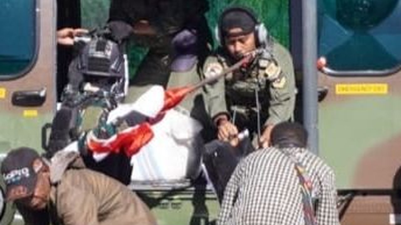Panglima TNI Gerak Cepat Bantu Warga Terdampak Kekeringan di Puncak Papua, Bagikan 5,5 Ton Sembako