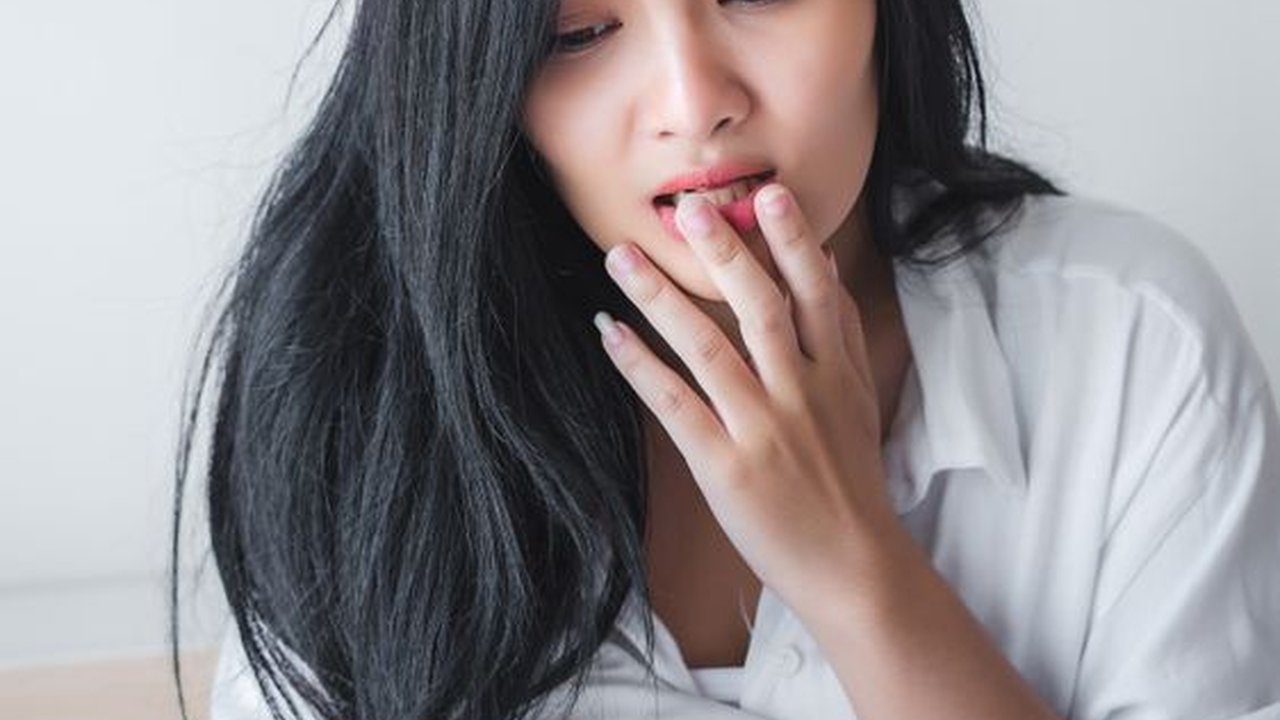 Stres Bisa Menyebabkan Rambut Rontok, Mitos atau Fakta Sih?