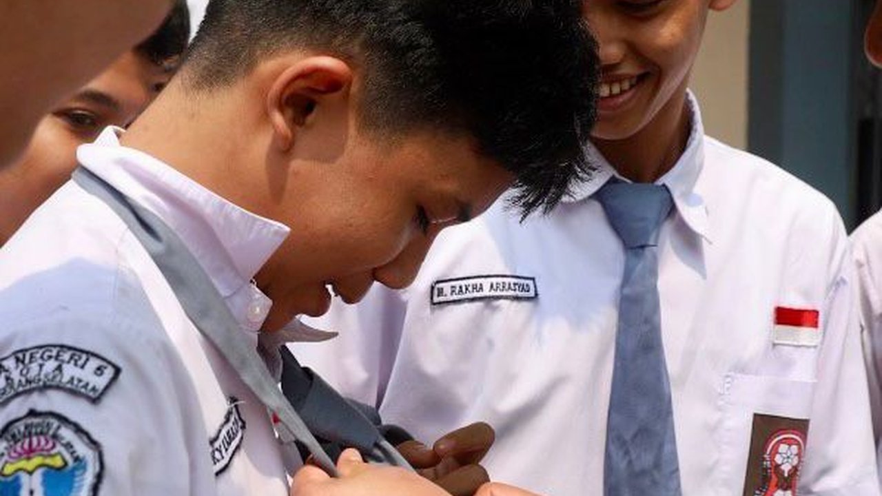 Menteri Jokowi Sidak Zonasi PPDB di SMA Tangsel, Begini Temuannya