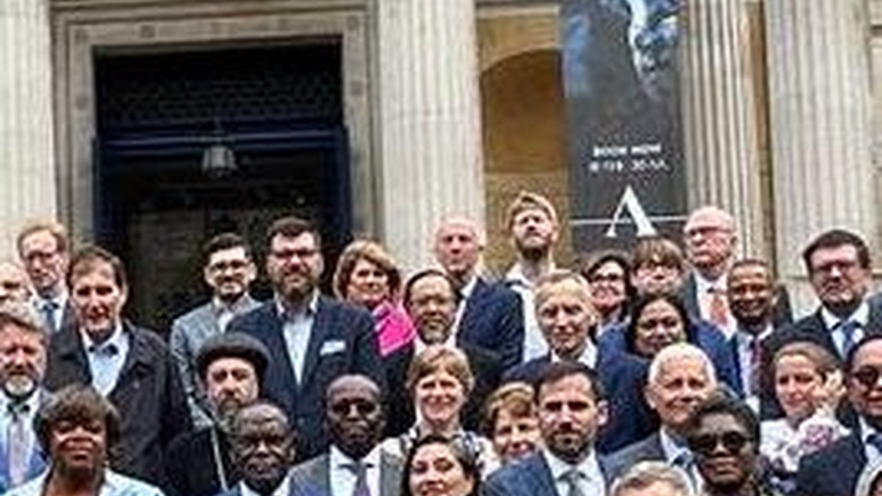 Di Oxford, Menteri Yasonna Bicara Soal Human Dignity