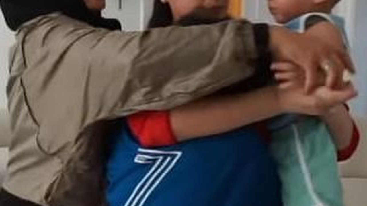 Nagita Slavina Jadi Rebutan Rafathar dan Rayyanza, Cipung Ngamuk Auto Pukul Aa