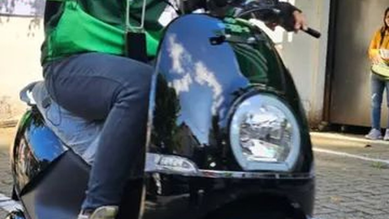 Menhub Klaim Pendapatan Pengemudi Ojol Naik Berkat Motor Listrik