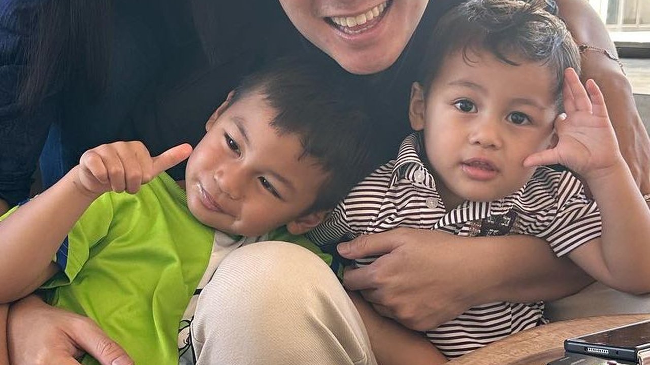 10 Potret Keseruan Baim Wong dan Keluarga Liburan di Bali, Tingkah Kiano & Kenzo Bikin Ngakak
