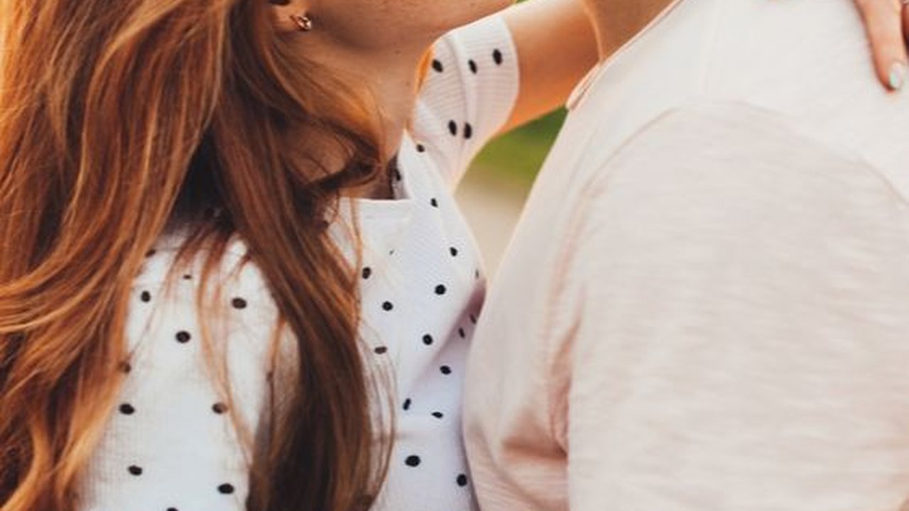 Aneh Tapi Nyata, Ini yang Terjadi Pada Pria dan Wanita Saat Jatuh Cinta