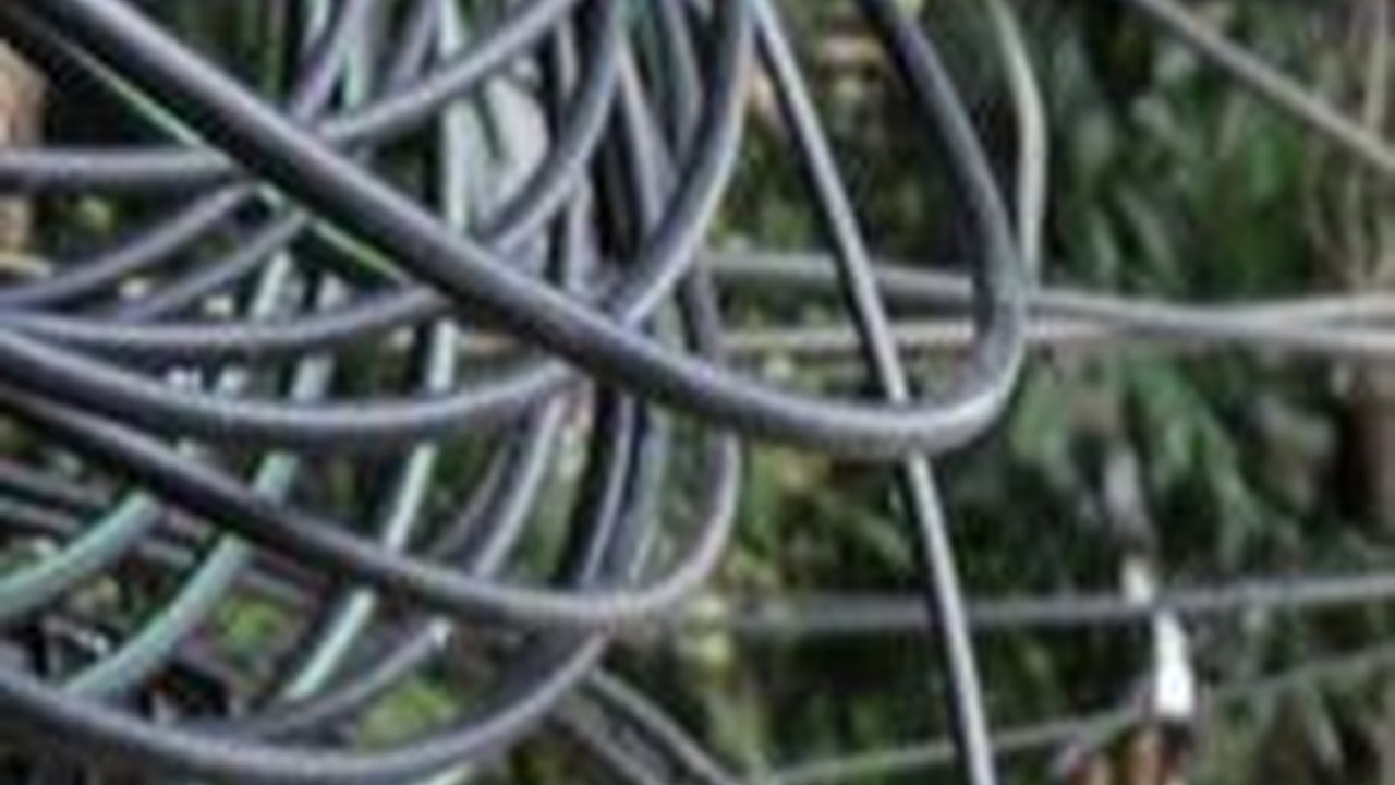 Penataan Kabel Kusut di Jakarta, Apa Harus Tunggu Korban lagi?