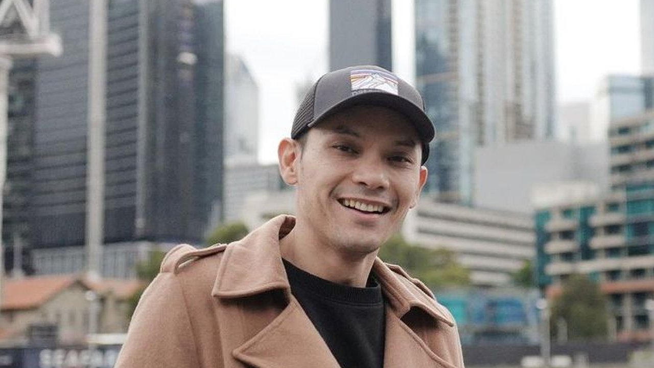 Genap Berusia 40 Tahun, Intip Potret Terbaru Ben Kasyafani yang Awet Muda