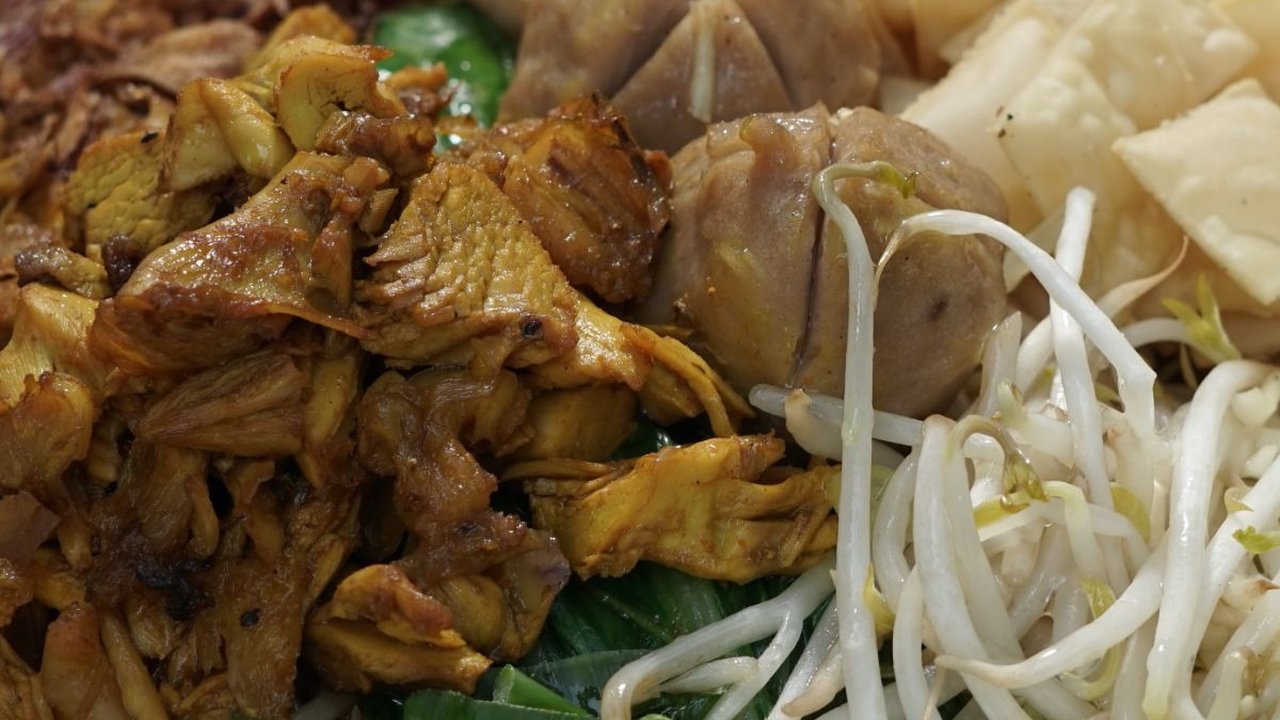 Resep Membuat Mie Ayam, Enak dan Praktis Dibuat