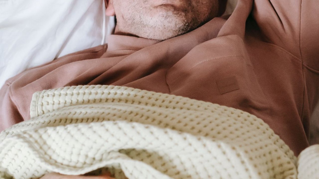 8 Pemicu Kebiasaan Mendengkur saat Tidur