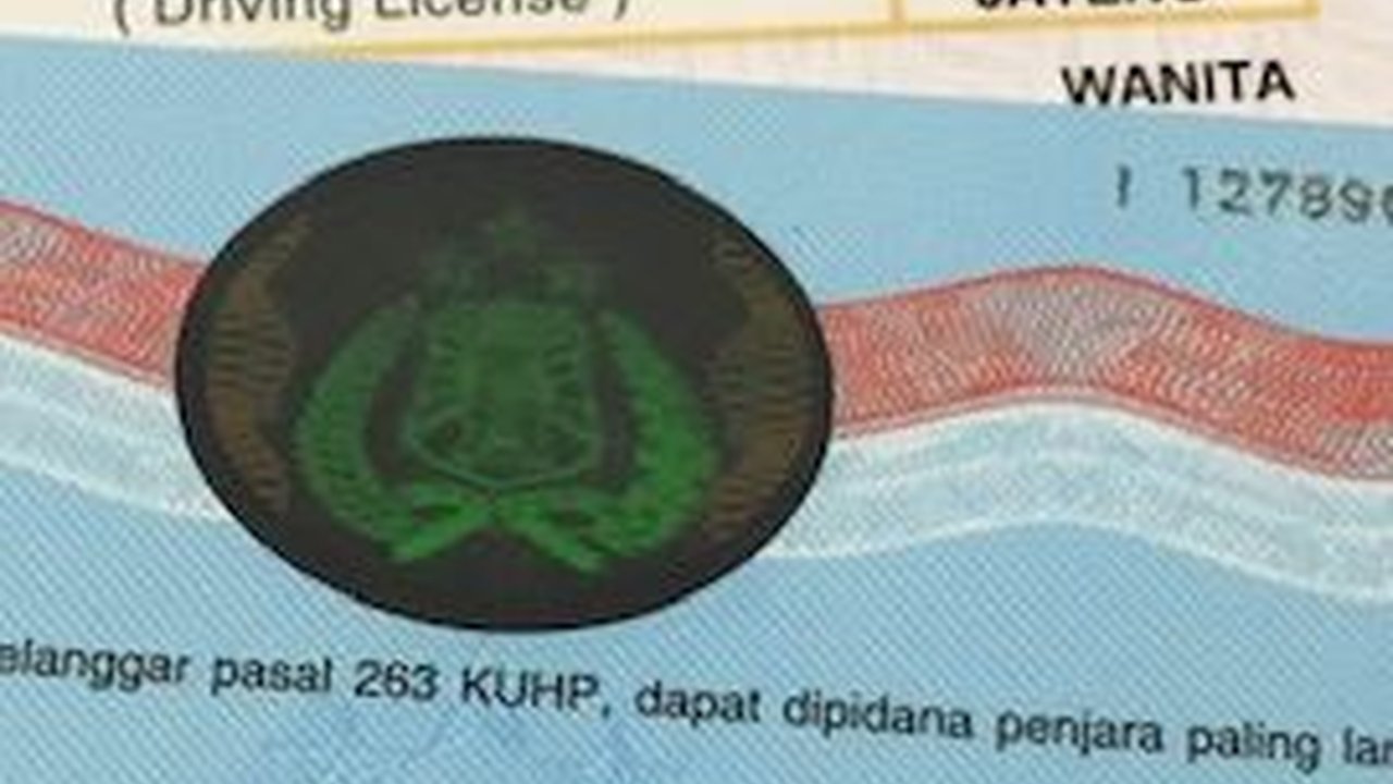 Tajam! Anggota DPR Skakmat Jenderal Polisi Anak Mantan Wapres soal SIM