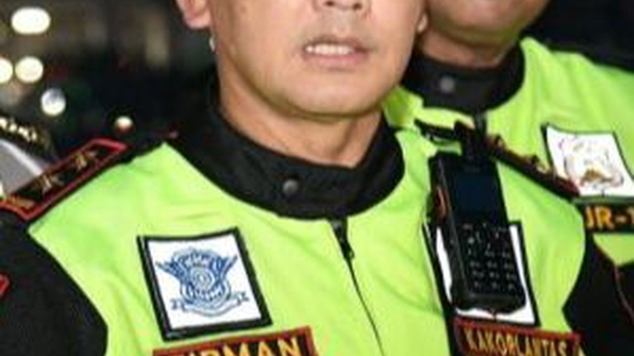 VIDEO: Tajam! Pernyataan Benny Harman Sentil Jenderal Polisi Anak Eks Wapres soal SIM