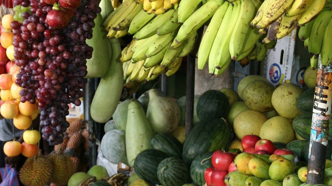 Tak Hanya Dagingnya, 10 Buah Ini Juga Miliki Kulit yang Menyehatkan