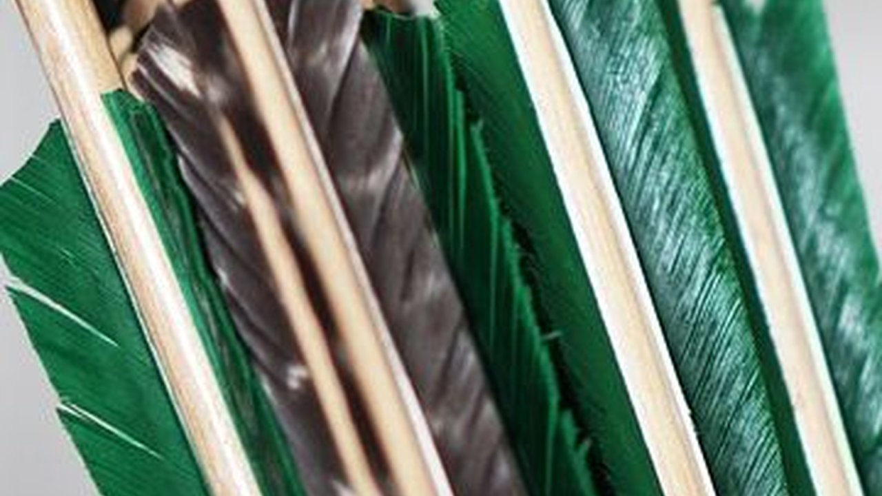 Brimob Terkena Busur saat Ricuh Penggusuran Rumah Ilegal, Anak Panah Menancap di Bahu