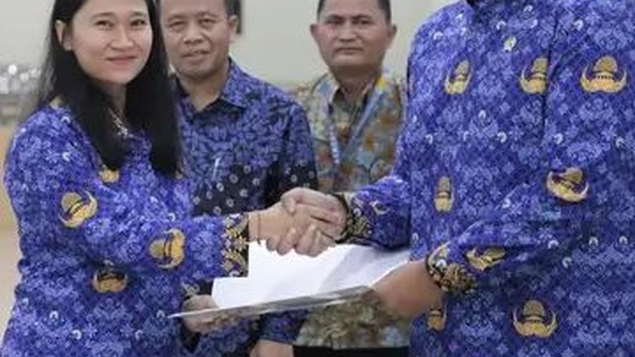 Menpora Lantik 27 Atlet jadi PNS, Berapa Gaji Bakal Didapat?